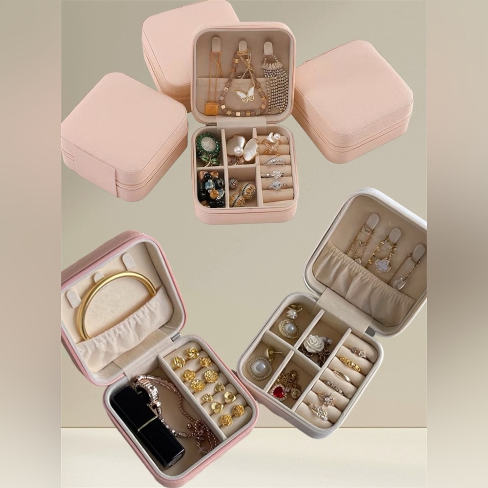 Jewelry organizer travel case in blush pink - Picture 3 of 4